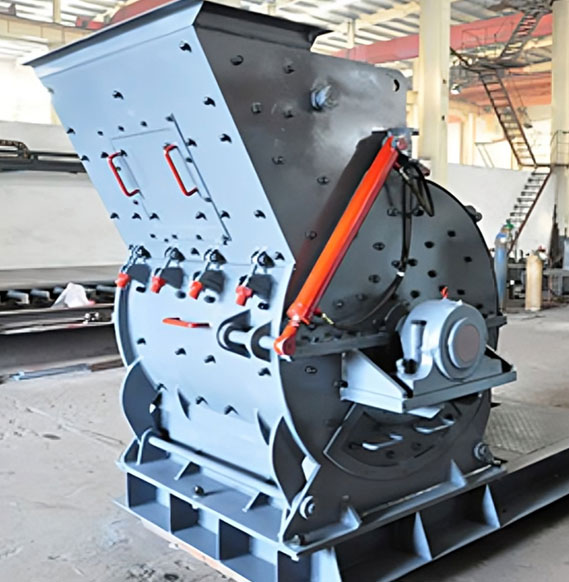 Hammer crusher equipment in heavy industry area – used for crushing limestone and other raw materials
